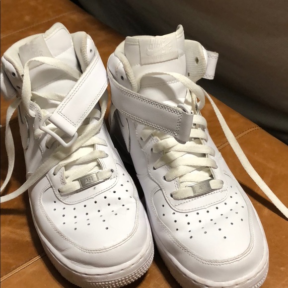 Nike Shoes - High Top Nike Air Force 1